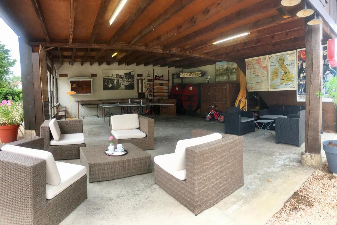 Le Clos Fleuri - Maison Vigier Maringues Exteriér fotografie